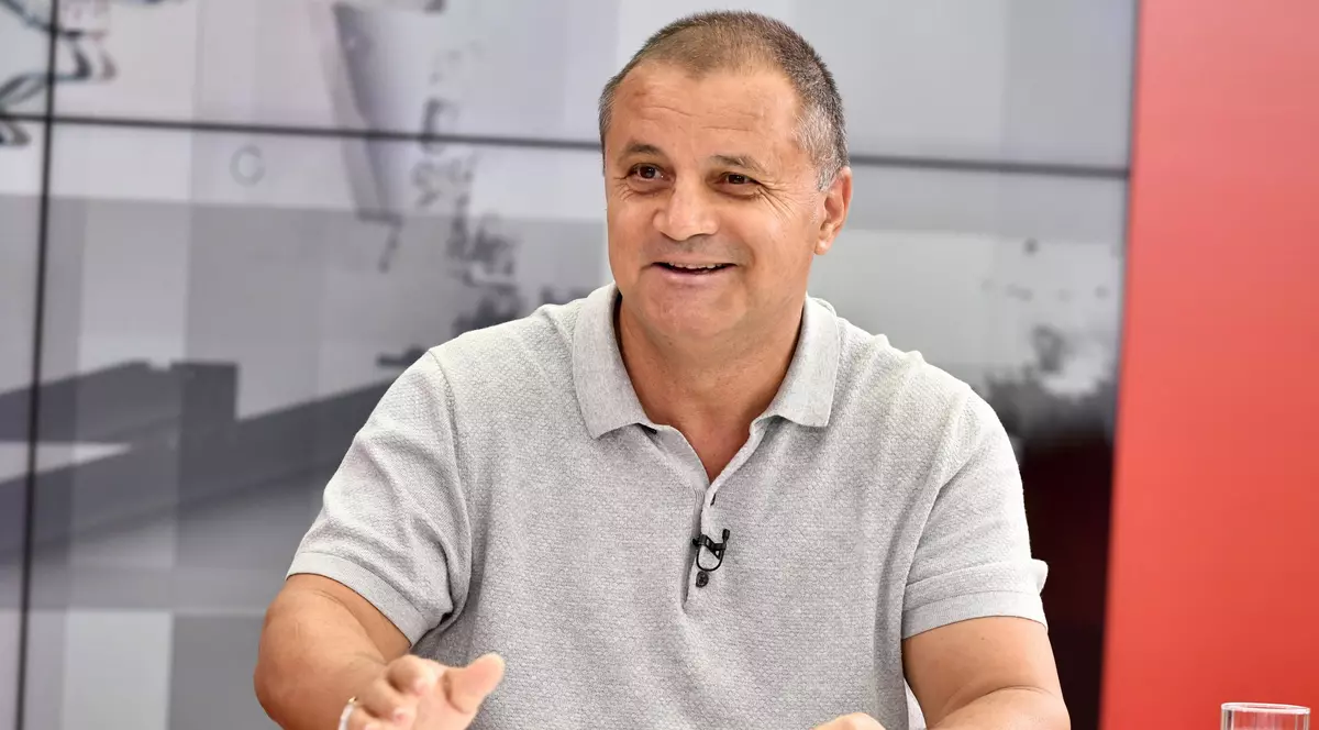 Costel Orac a trecut cu bine peste momentele grele: „Am făcut infarct cu complicații. Medicii m-au salvat, doar 5% mai supraviețuiesc”