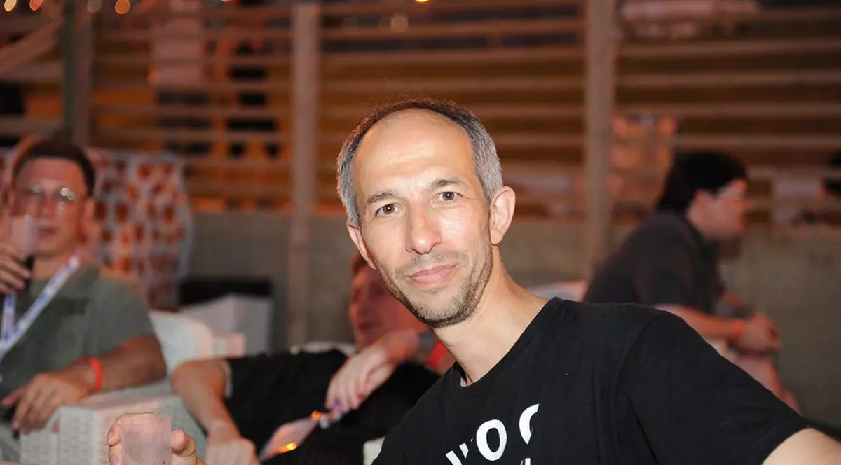 Un editor Wikipedia a fost condamnat în Belarus pentru „editarea de articole false” despre războiul din Ucraina. Ce pedeapsă a primit