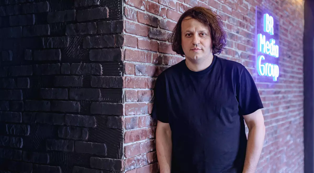 Marcel Bostan, solistul trupei Alternosfera