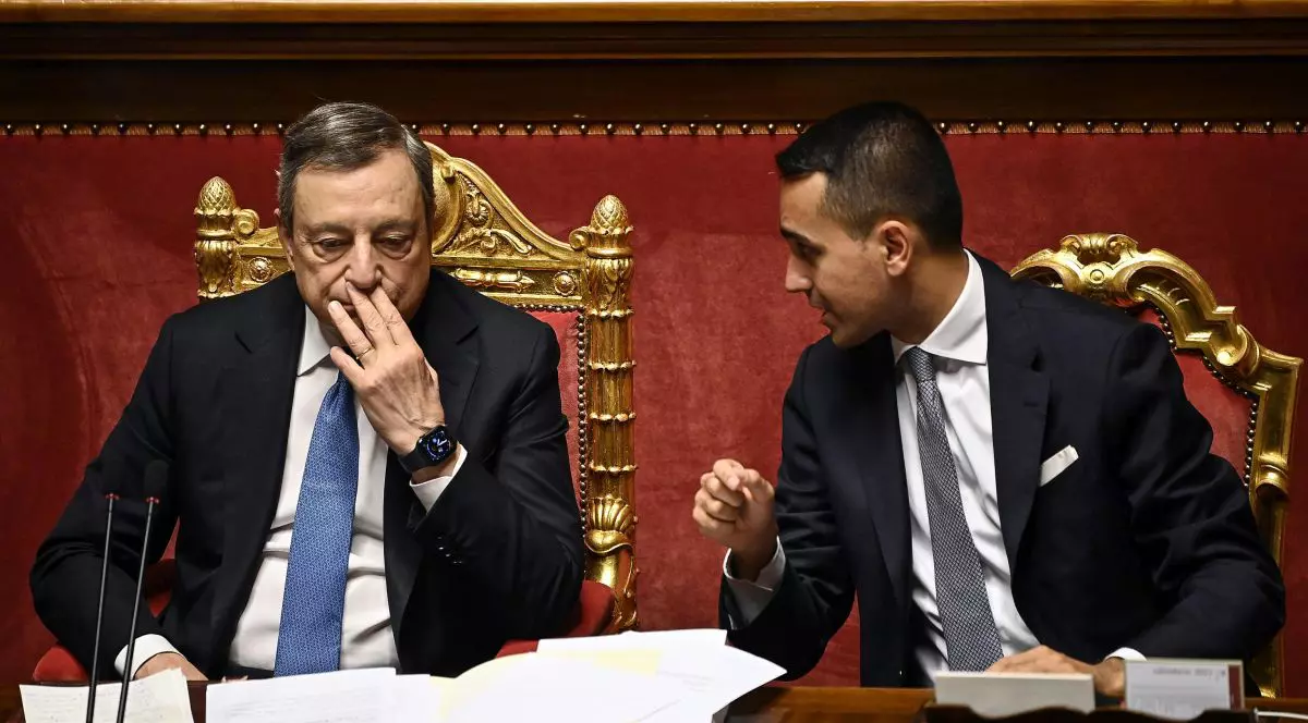 Războiul din Ucraina zguduie politica italiană și provoacă destrămarea celui mai mare partid din guvern
