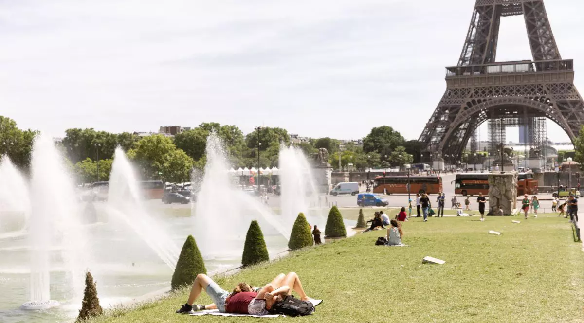 Un val timpuriu de caniculă bate recorduri de temperatură în vestul Europei și oferă „o avanpremieră pentru viitor”