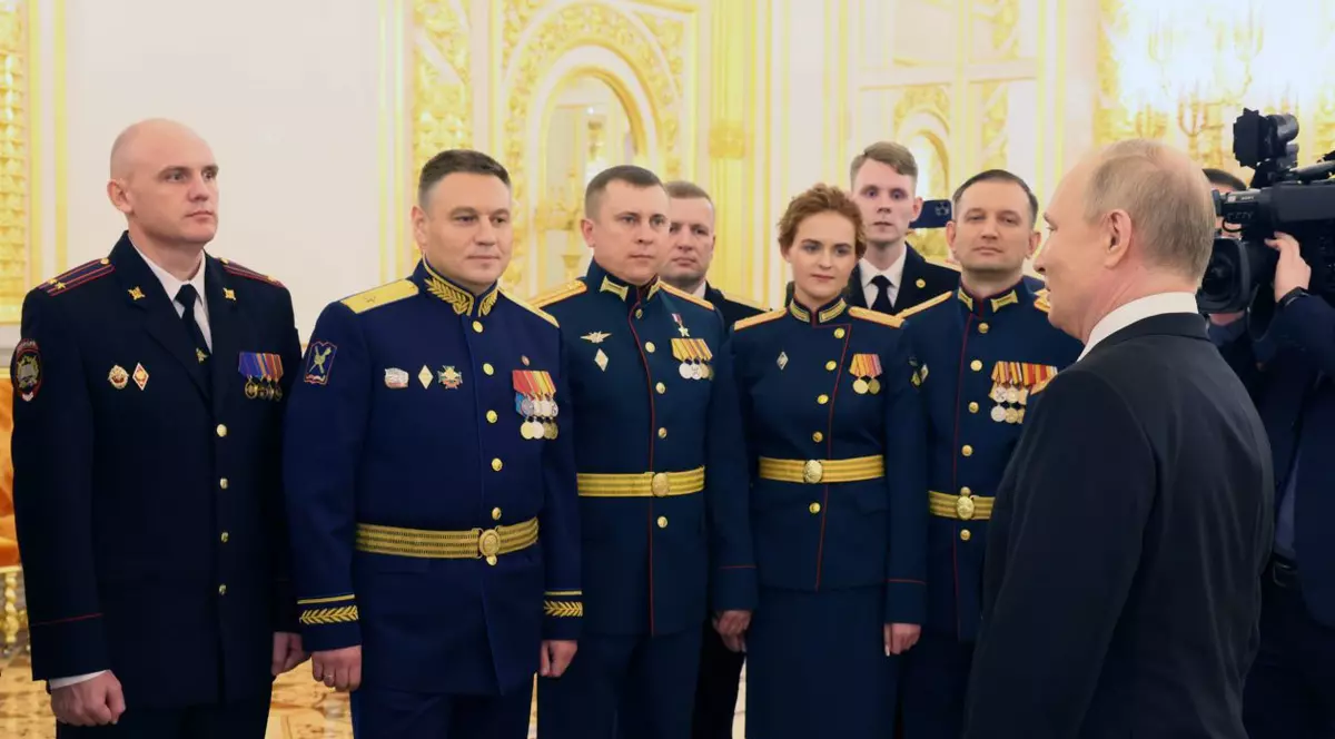 Putin și-a lăudat soldații care luptă din Ucraina în faţa viitorilor militari: „Acţionează ca nişte adevăraţi eroi”