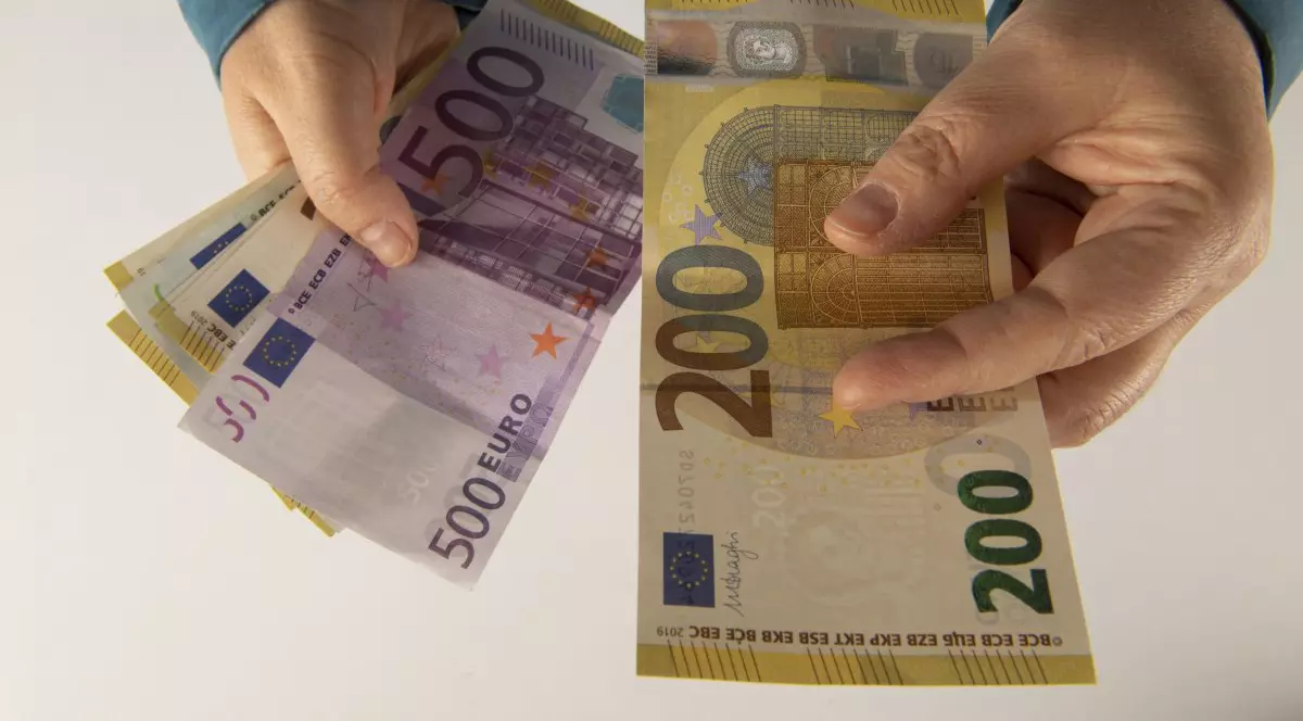 Amânarea ratelor la bănci timp de 9 luni, propusă de Ministerul Finanțelor. Care sunt condițiile