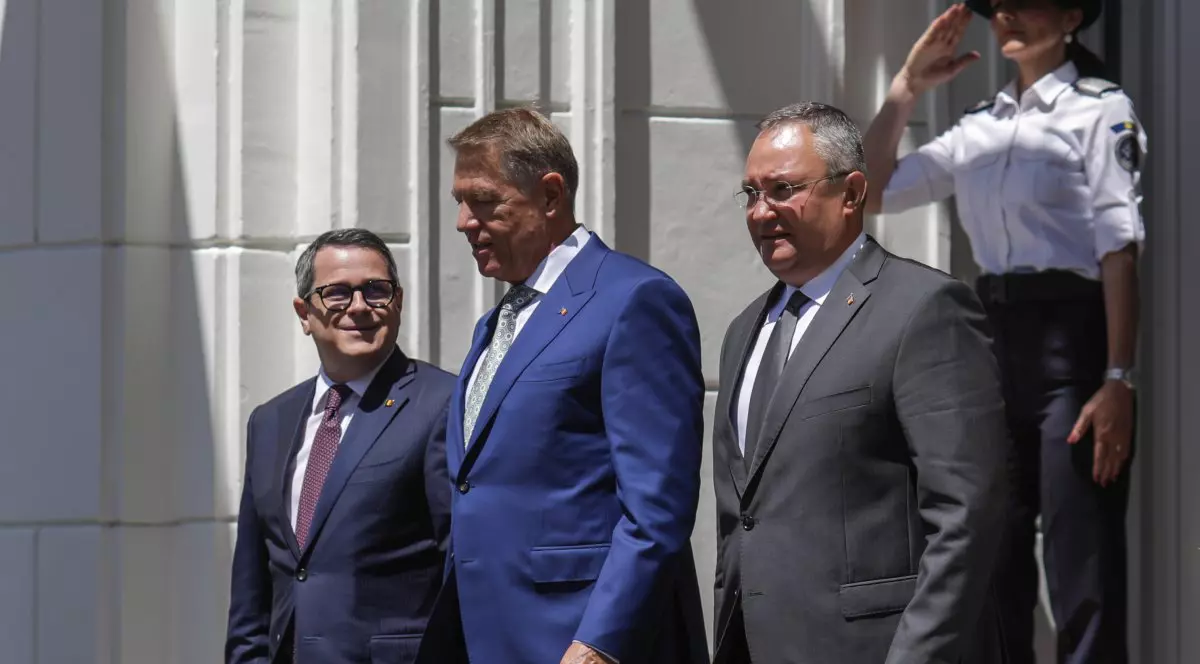 Președintele Klaus Iohannis, directorul SRI Eduard Hellvig și premierul Nicolae Ciuca au participat la bilanțul SRI pe 2021. Foto: Inquam Photos / Octav Ganea