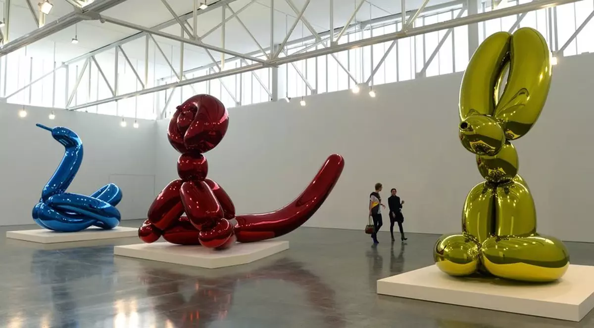 Sculptură de 12,5 milioane de dolari, scoasă la licitație pentru Ucraina. Cine este miliardarul care o donează