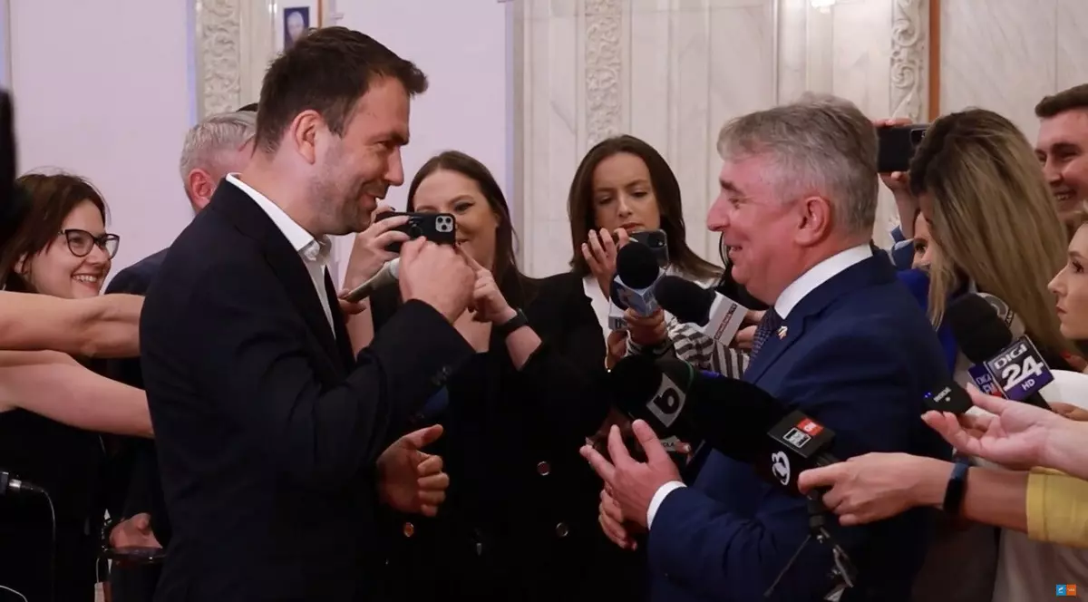 Drulă și Bode s-au contrat în Parlament din cauza modificărilor pe Codul Rutier. „Te-ai obișnuit să faci show și aici, nu e bine”