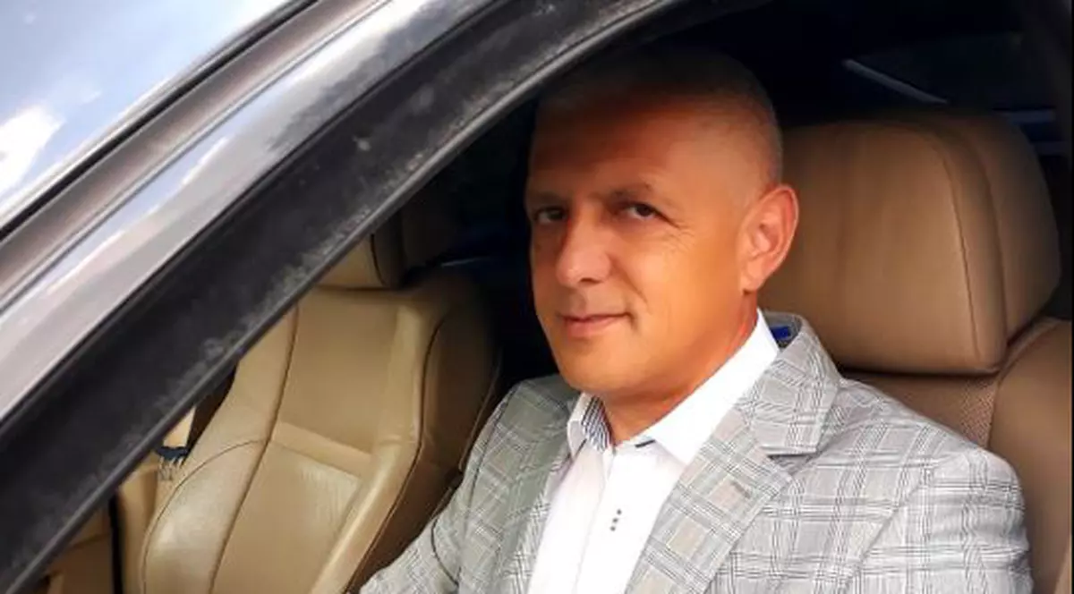 Primarul din Argeș acuzat de hărțuire sexuală de o tânără care l-a înregistrat, reținut de polițiști