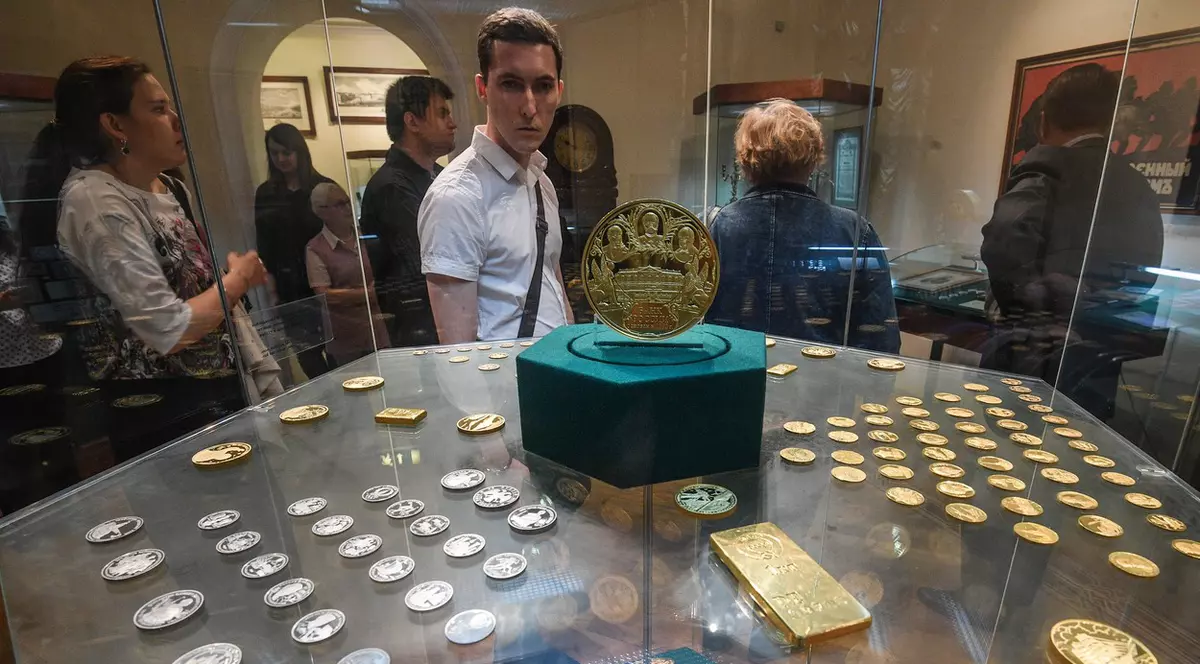 Aurul, noua țintă a sancțiunilor europene împotriva Moscovei. Ce vor decide liderii UE la summitul de la finalul săptămânii