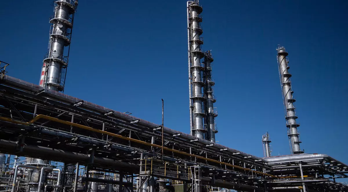 Slovacia, țară cu o singură rafinărie, se așteaptă să fie cel mai puternic lovită de efectele embargoului asupra țițeiului rusesc