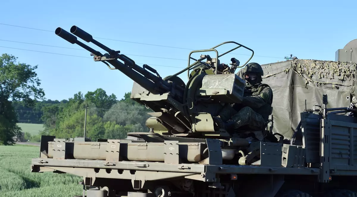 Rusia dislocă trupe din alte zone pentru un atac de proporții la Severodonețk