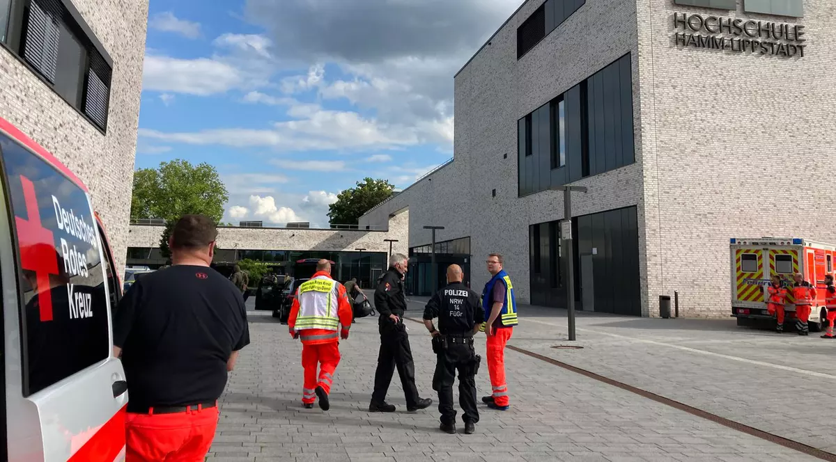 Nou atac în Germania. Un bărbat înarmat cu un cuțit a rănit cel puțin 4 persoane într-o universitate