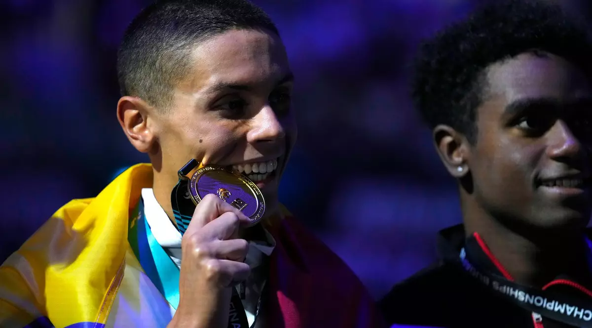 David Popovici, decorat cu Ordinul Naţional „Steaua României” în grad de Cavaler, cea mai înaltă distincție a statului