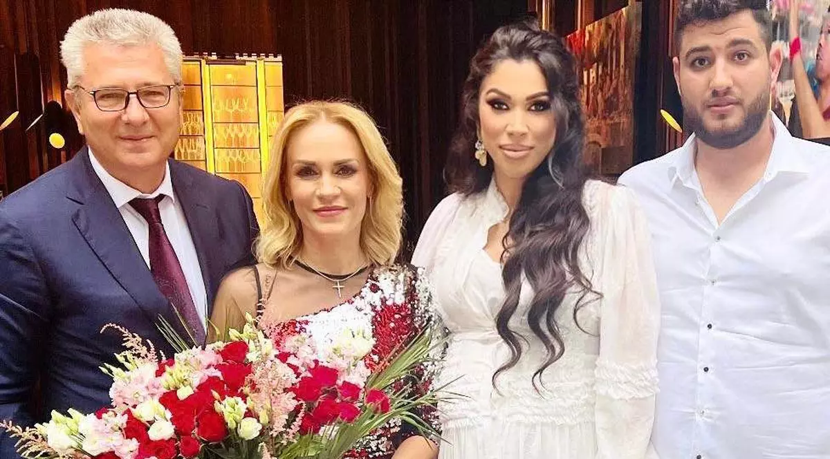 Cât a costat ținuta pe care Gabriela Firea a purtat-o la cununia Ralucăi Pastramă, fosta soție a lui Pepe