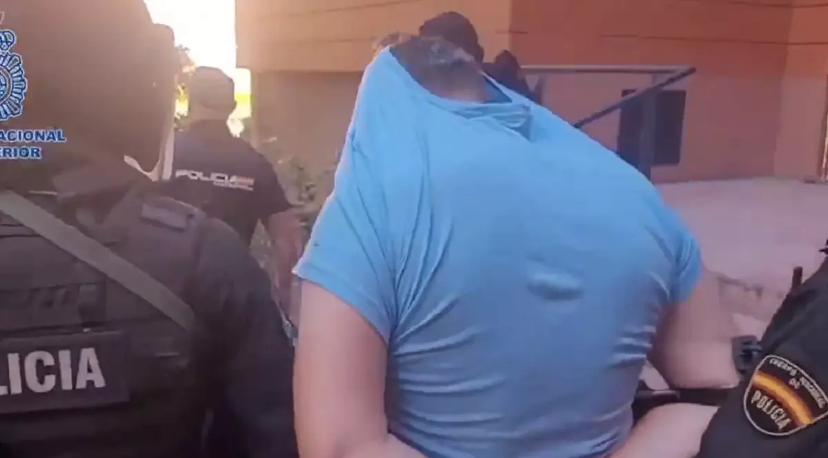 VIDEO | Un tată român din Spania a fost coșmarul fiicei lui, în ziua în care fata împlinea 15 ani