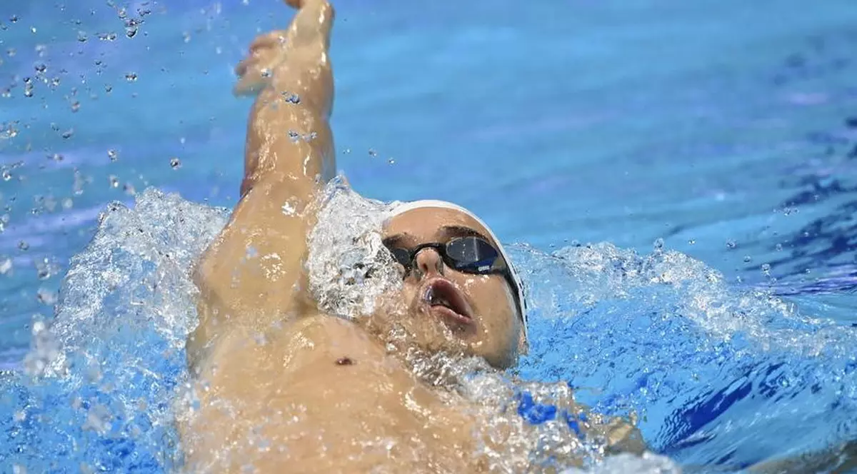 Dublă răsturnare de clasament în finala mondială de 50 m spate. Pe ce loc a încheiat Robert Glință