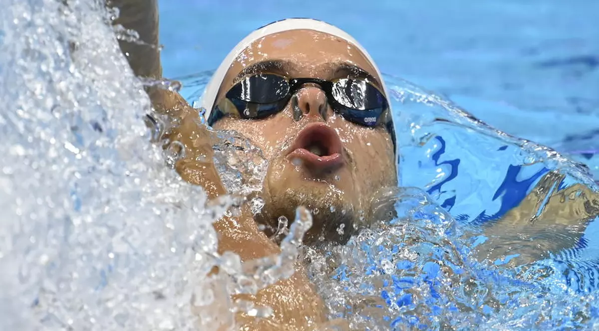 Robert Glință s-a calificat în finala de 50 de metri spate, de la Mondialele din Ungaria