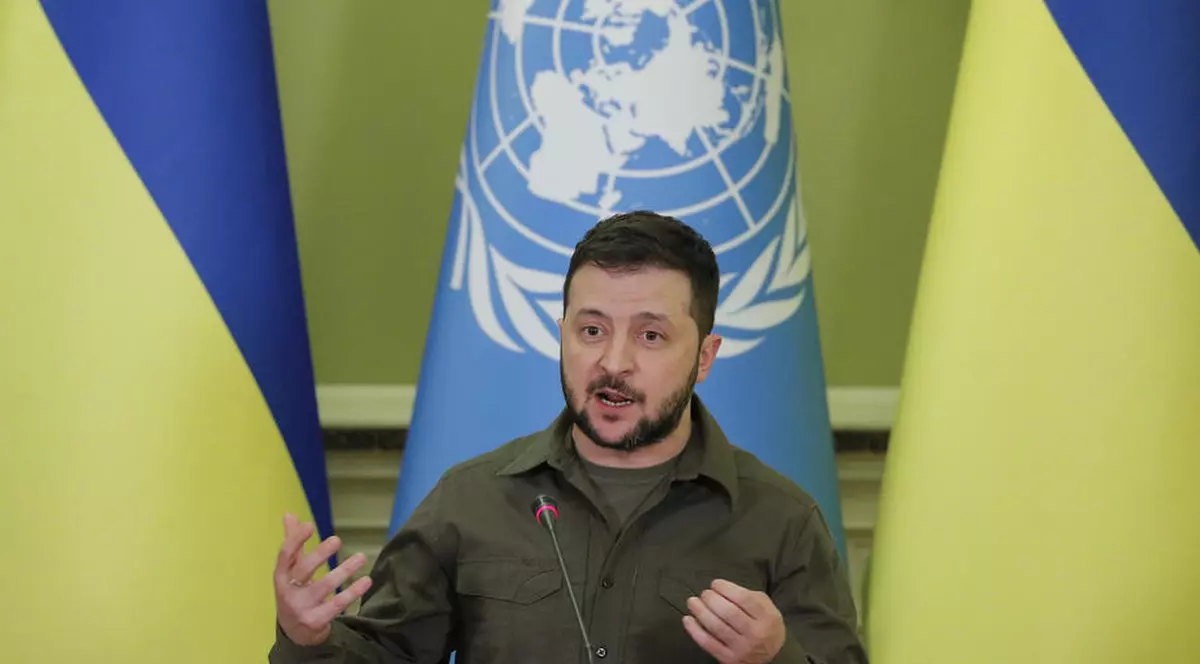 Volodimir Zelenski: „Este vital să rămânem în Donbas. Trebuie să rezistăm”