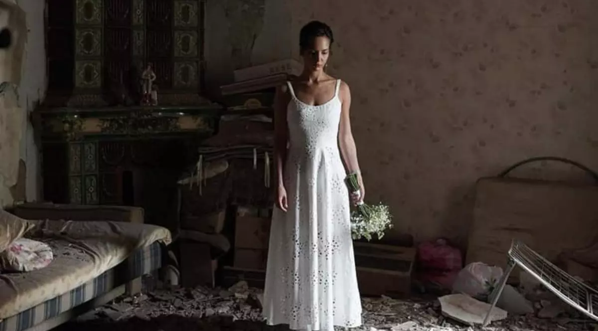 „Rușii pot să-mi bombardeze fericirea, dar nu și viitorul”. Casa Dariei din Vinița a fost distrusă de rachete cu o zi înainte de nuntă - FOTO 