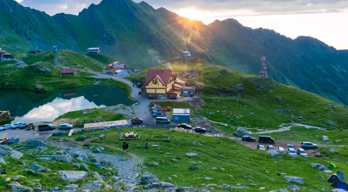 Cabane montane la altitudine din România