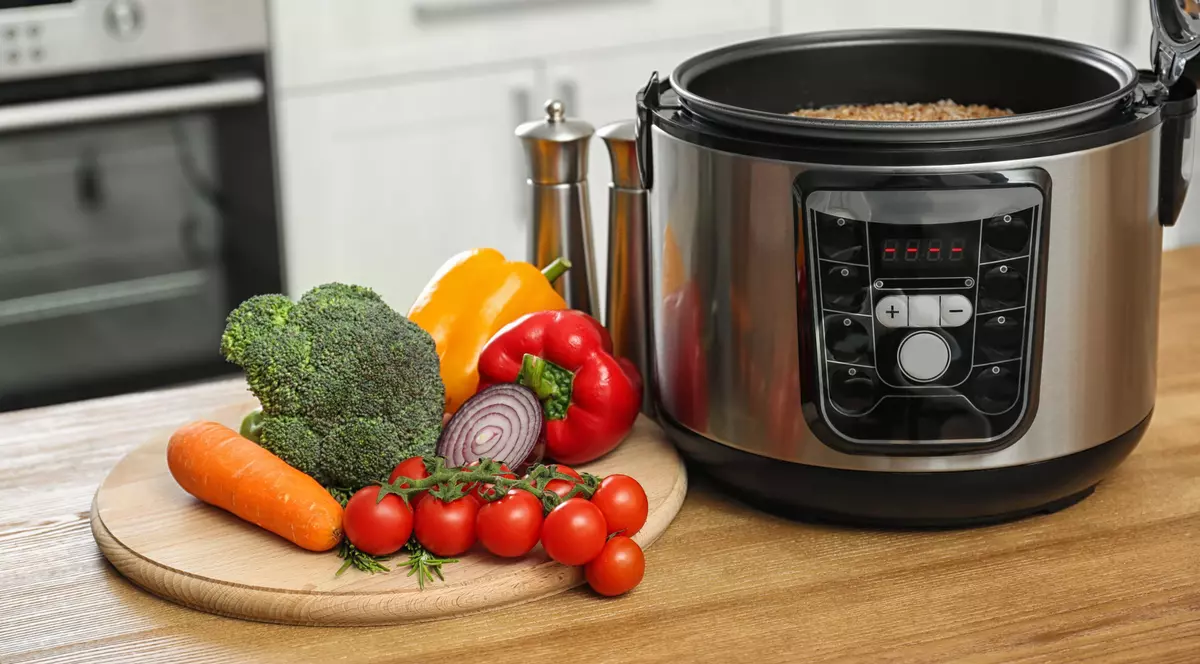 Cele mai bune 10 oale de gătit sub presiune (multicooker)