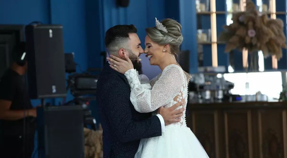 Giovana şi Sese au câştigat finala „Mireasa" sezonul 5 și premiul de 40.000 de euro