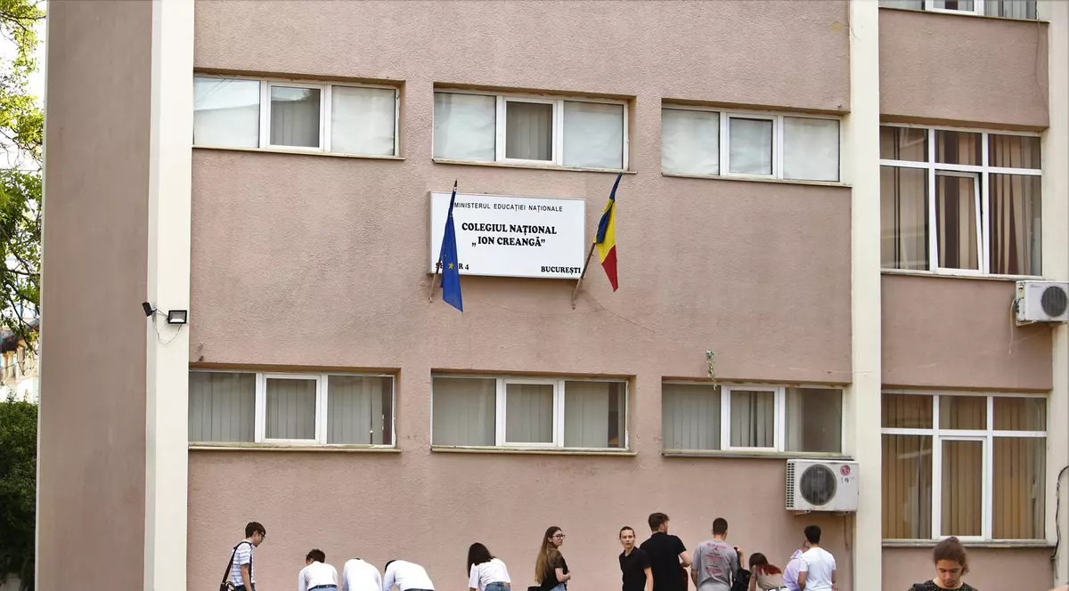 Examen de admitere la colegiile naționale, prin noua lege a educației. Părinți și experți se întreabă: „Evaluarea națională va fi pentru ratați?”