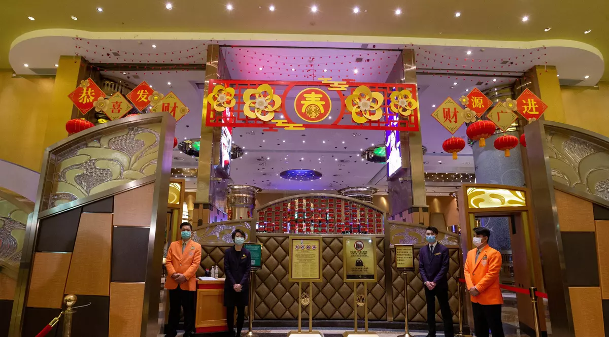 Regiunea chineză Macao închide temporar cazinourile și alte afaceri pentru a limita răspândirea COVID