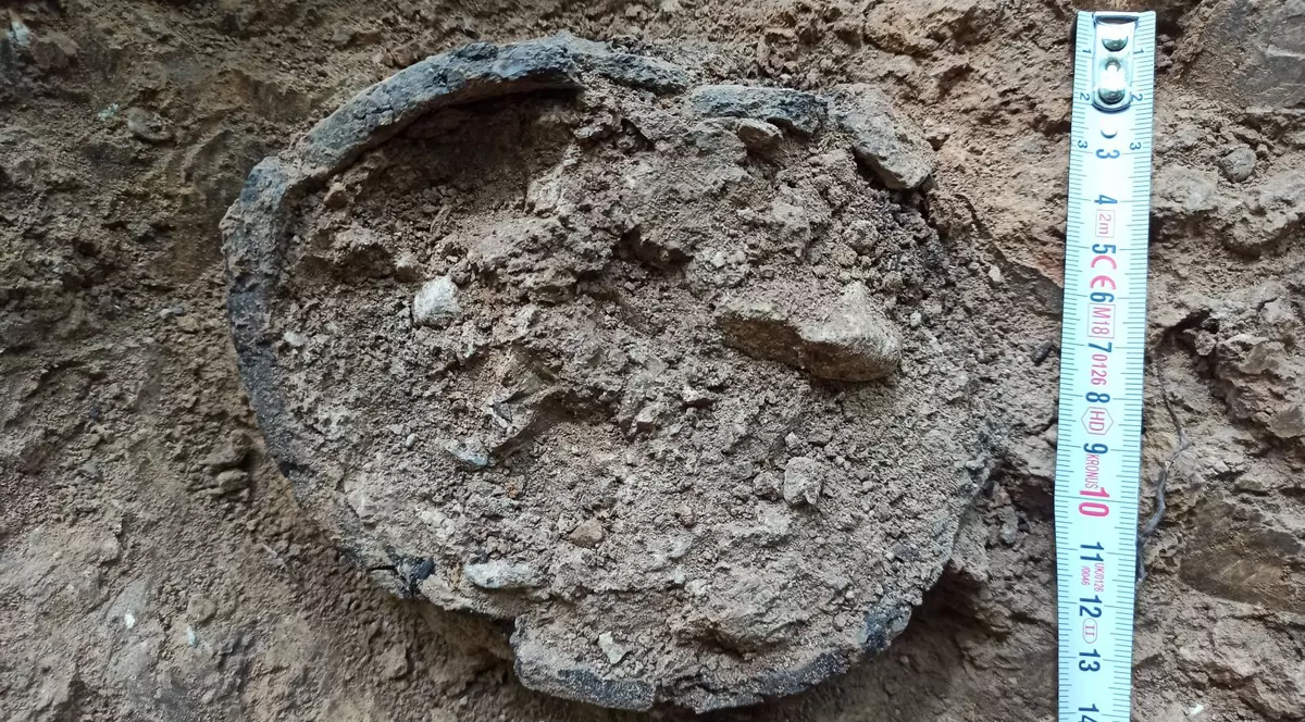 Descoperire rară în judeţul Neamţ: un mormânt vechi de peste 2.500 de ani 