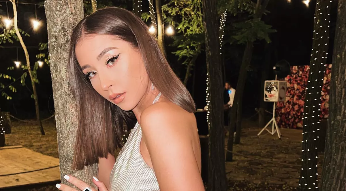 INTERVIU. Nicole Cherry, despre cum îmbină cu succes viața personală cu cea profesională: „Îmi reîncarc bateriile în drum spre concerte”