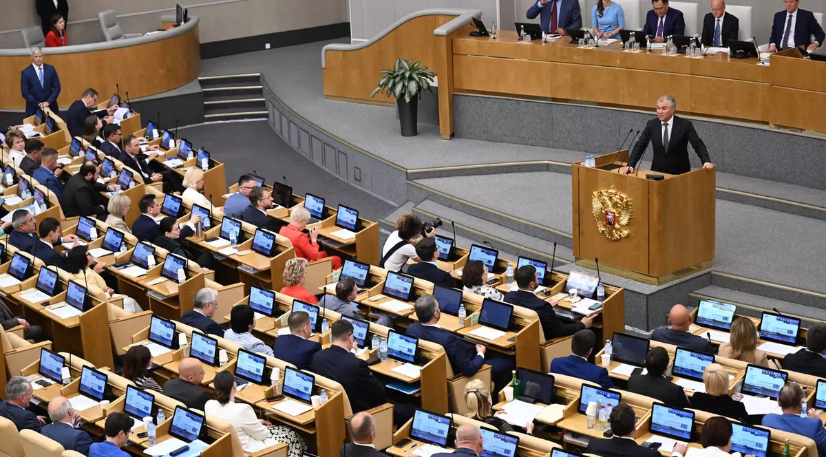 Rusia adoptă o nouă lege care îi pedepsește cu ani grei de închisoare pe cei care "vor acţiona împotriva securităţii ţării"