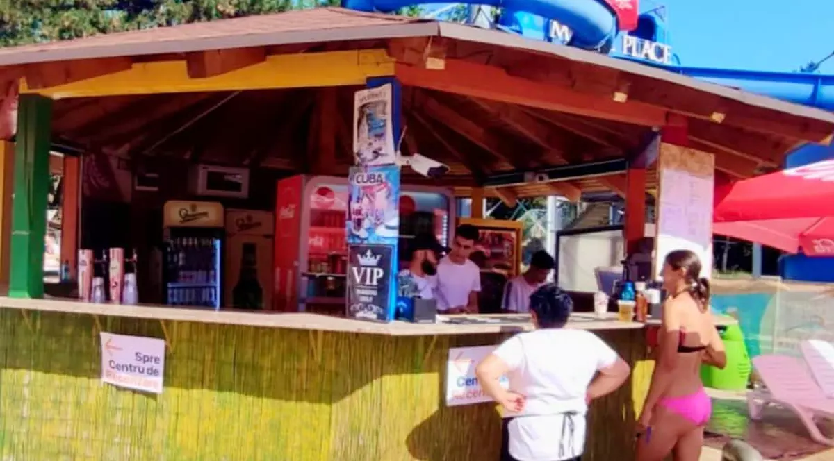 „Hai la recenzare în costum de baie”. Primăria Sectorului 6 a deschis în ștranduri puncte unde se poate completa chestionarul