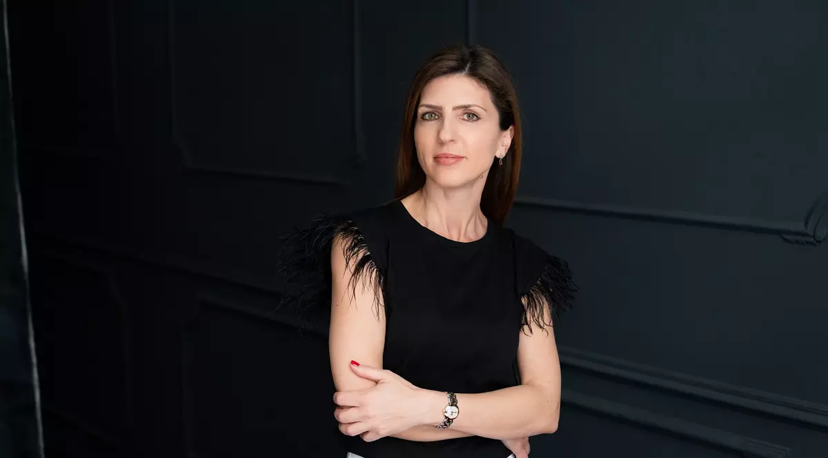 Încheierea BAC-ului crește aplicările pe piața muncii – tinerii fără experiență iau cu asalt joburile din turism, retail și call-centere. 3.000 de lei este salariul mediu net pe care îl oferă angajatorii pentru candidații entry level