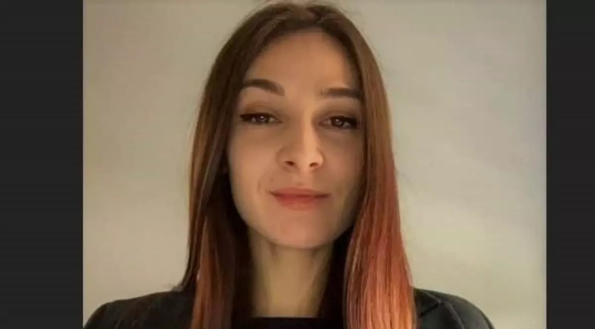 Lovitură de teatru în cazul unei tinere avocate care a murit după ce a căzut de la etaj: Iubitul, care era și șeful ei, reținut după un an