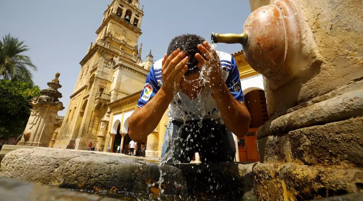 Temperaturi de 45 de grade, așteptate azi în Spania