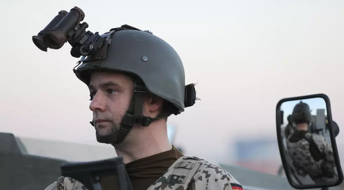 Mesajul armatei germane pentru recruți: „Nu uitați să vă luați deodorant de picioare”