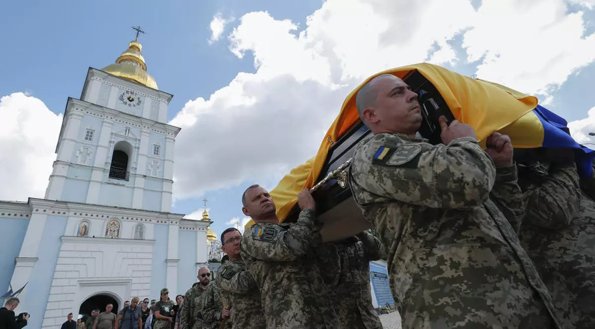 Rada Supremă din Ucraina a adoptat o lege care scutește de la mobilizare rudele morților și dispăruților în război