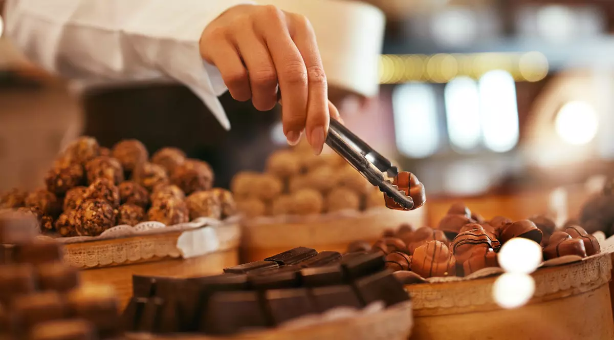 O companie canadiană caută degustător de ciocolată. Cu cât va fi plătită persoana angajată să mănânce dulciuri