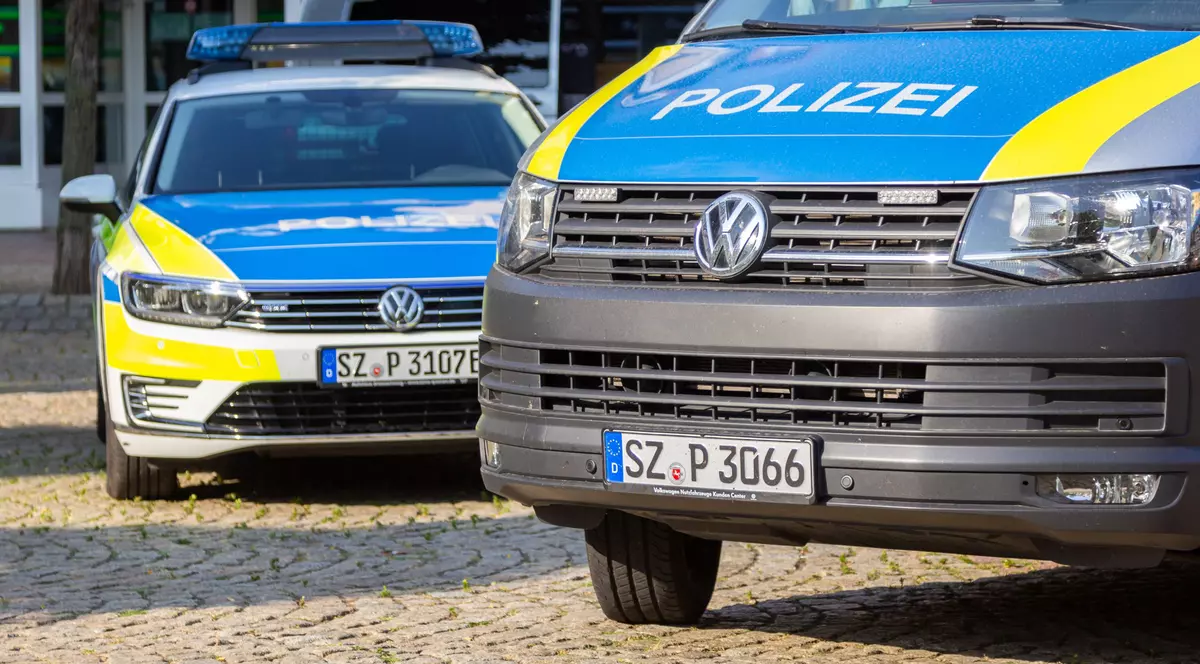 Germania a pus sub acuzare, după 30 de ani de la comiterea faptei, un bărbat suspectat că a incendiat un adăpost pentru migranți