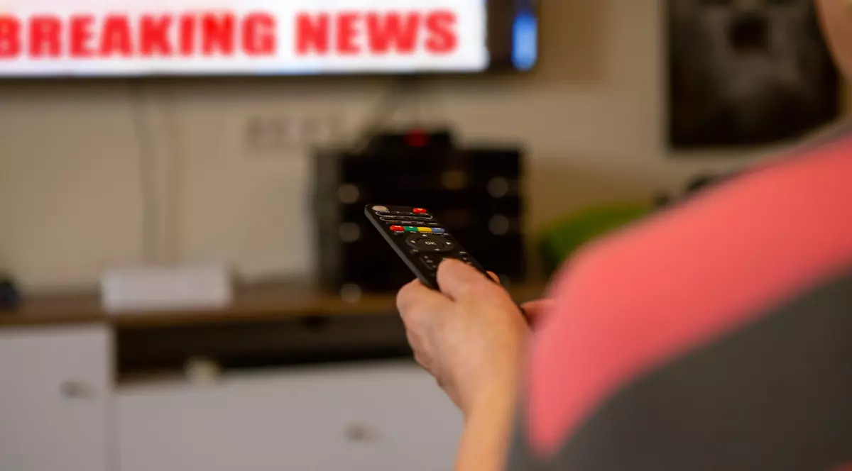 Televiziunea moare, dar nu prea curând. Câți români s-au uitat la televizor anul trecut