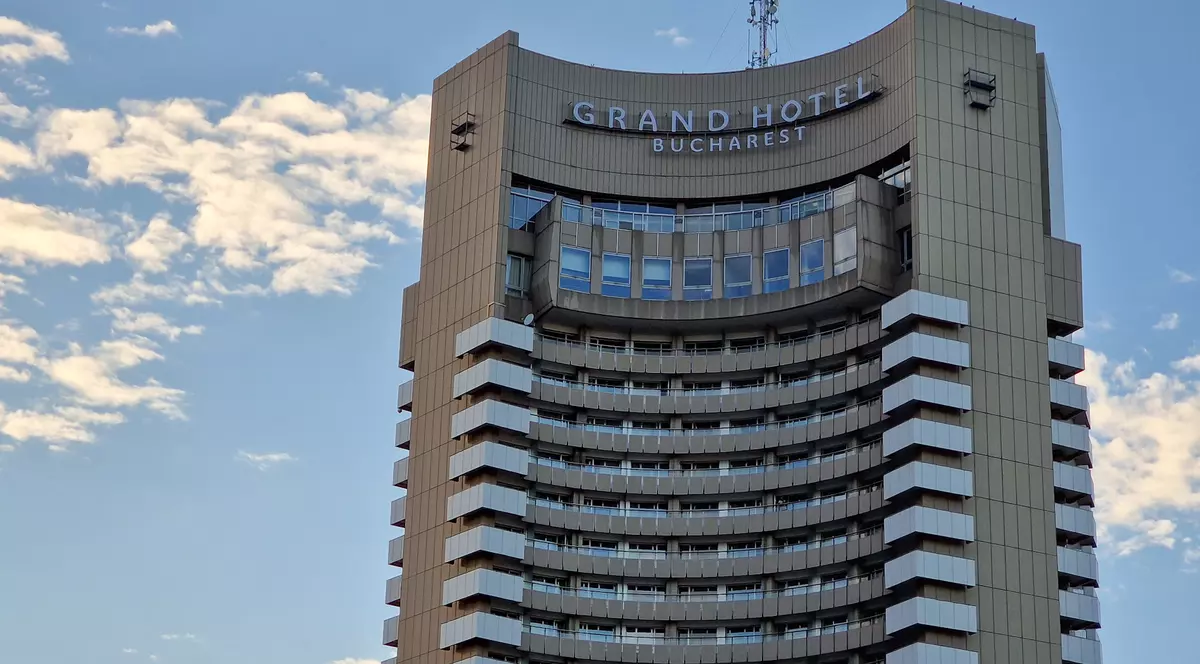 Hotelul Intercontinental și-a schimbat numele, după 50 de ani. Clădirea-simbol din centrul Bucureștiului a intrat în renovare