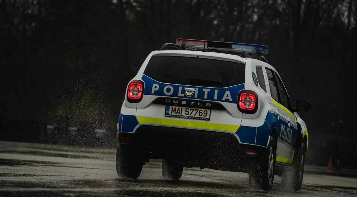 VIDEO Femei înţepate în piept în centrul Bucureştiului. Agresorul este căutat de poliţie