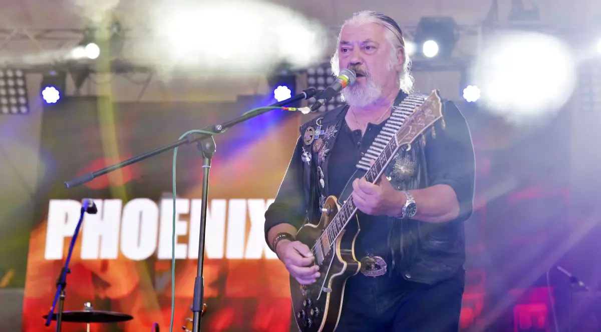 Nicu Covaci, derapaj la TV: „Eu cânt pentru 10.000 de țărani, nu mă interesează dacă în paralel e o nuntă, o înmormântare sau un avort”