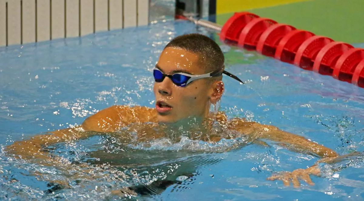 David Popovici concurează la noapte în finala de 200 de metri liber, la Mondialul de natație pentru juniori din Peru