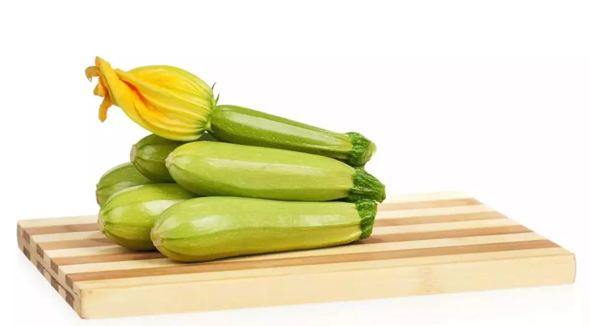 Cum păstrezi dovleceii pentru iarnă. 3 metode de conservare