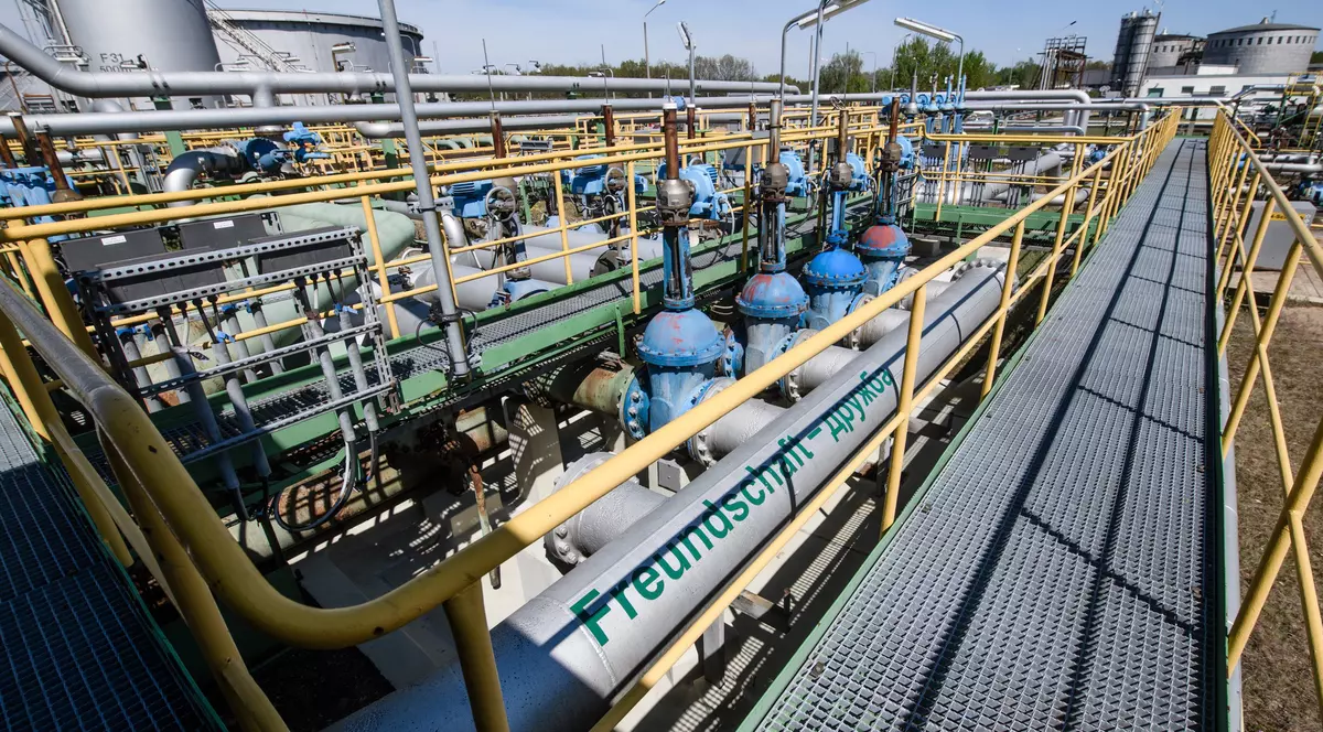 Livrările de petrol rusesc, prin Ucraina, către Ungaria, Slovacia şi Cehia au fost oprite