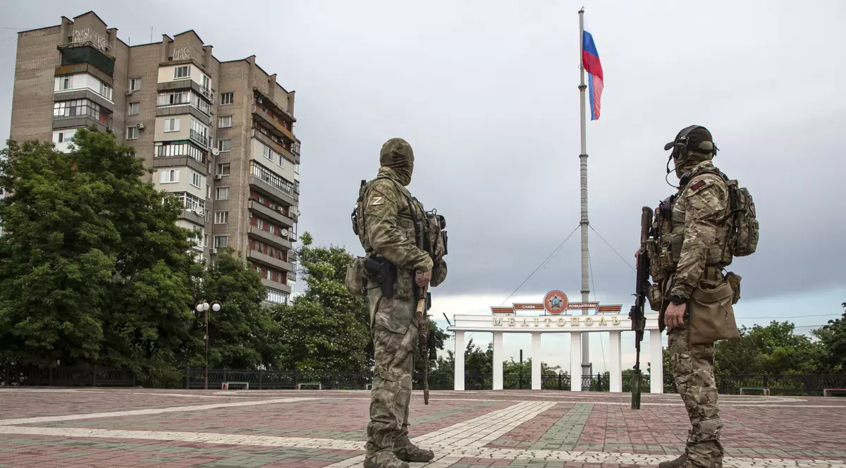 „Am 21 de ani și îmi doresc foarte mult să trăiesc”. Sute de plângeri depuse la procuratura militară arată cum au fost păcăliți tinerii ruși să lupte în Ucraina