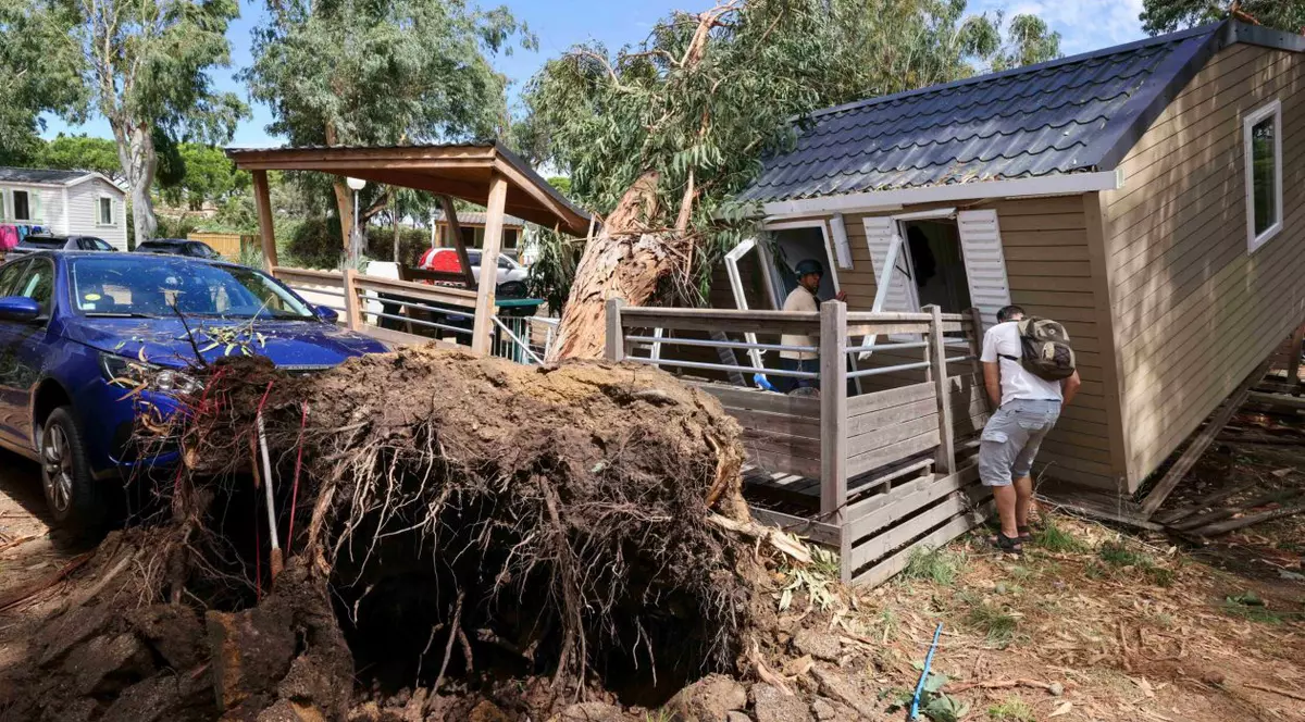 Furtuni violente în Europa: cel puțin 13 morți, printre care și copii, în urma unor vijelii, în Italia, Austria și Franța