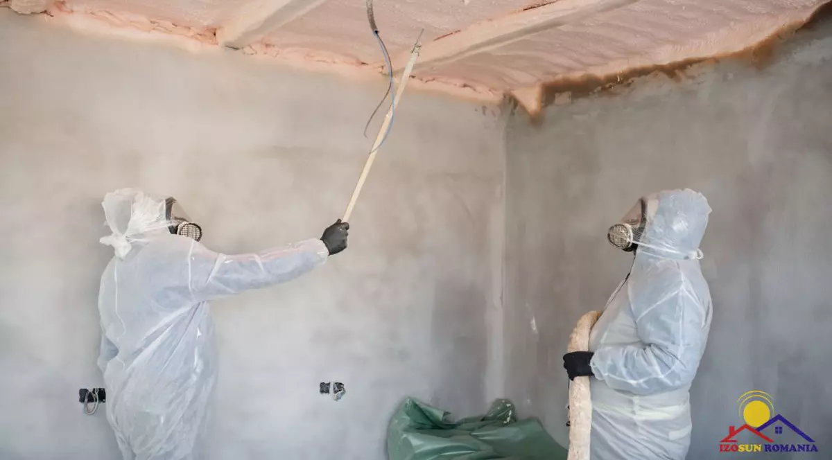 Spuma cu celula închisă asigură o izolare optimă a locuinței tale