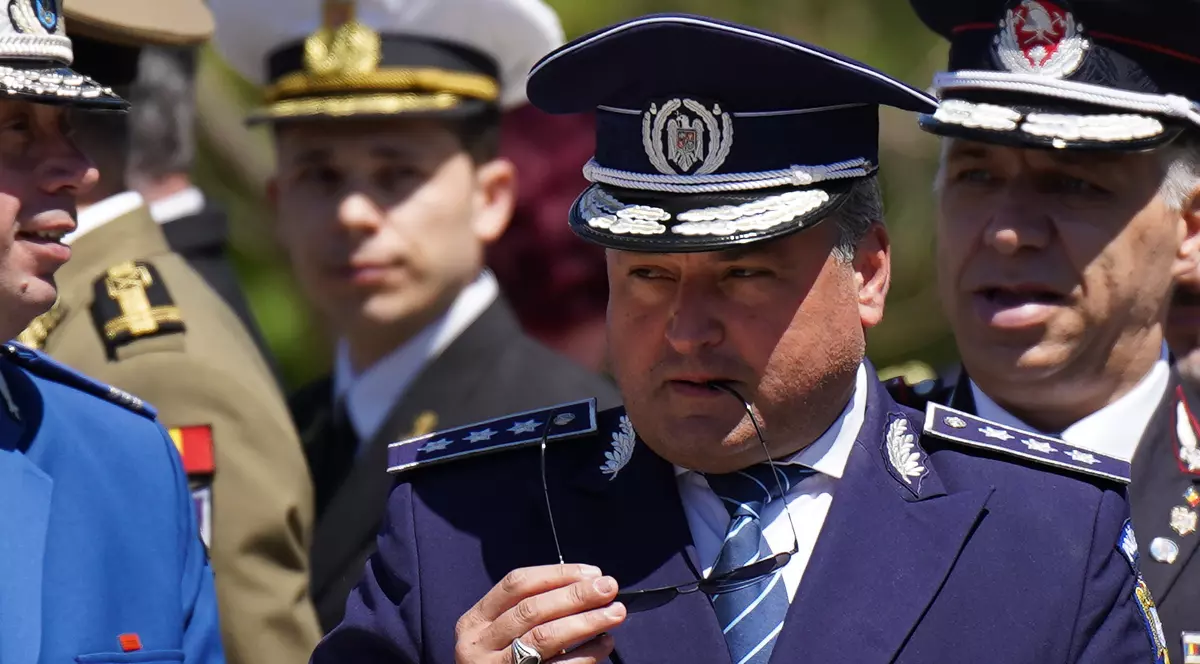 Șeful din Poliția Constanța despre care Libertatea a arătat că dădea informații din dosare către șefa de la Urgențe a fost înlăturat din post și se pensionează