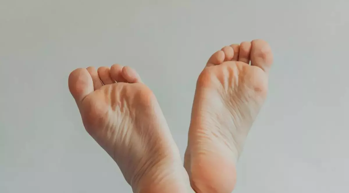 Ce trebuie să știi dacă stai mult în picioare la locul de muncă. Pericolul la care te expui